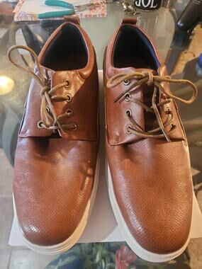 Ashford Hayes Brown Casual Oxford Dress Shoes Men’s Lace Up Comfort Sneakers